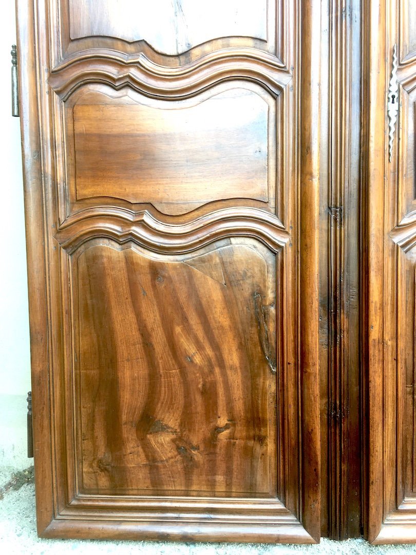 Pair Of Large King Louis XV Walnut Doors. France Mid 18th Century.-photo-1