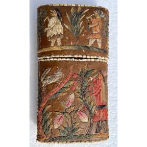 Birch Bark Tobacco Case With Plant Embroidery. Native American Huron Iroquois Algonquin Late 19th Century 