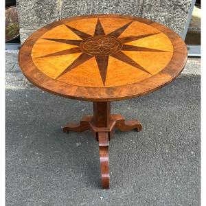 Guéridon Restauration en marqueterie de bois de couleur. France début XIXe siècle. 