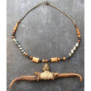 Collier En Bois De Cerf, Bronze Et Os, Naga. Inde Myanmar Birmanie. Milieu XXe Siècle. 