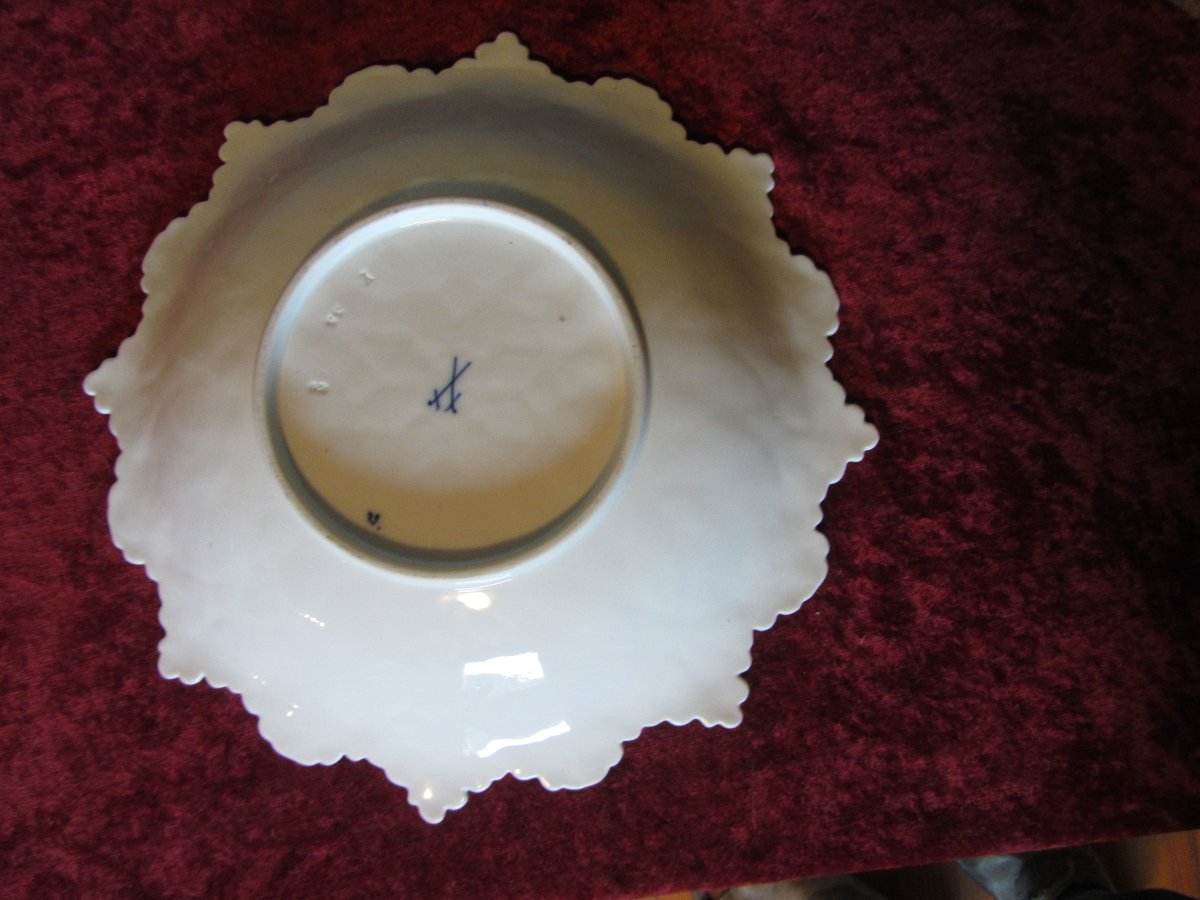 Decorative White Porcelain Plate From The Meissen Manufactory, Dated To The 1850s-photo-4