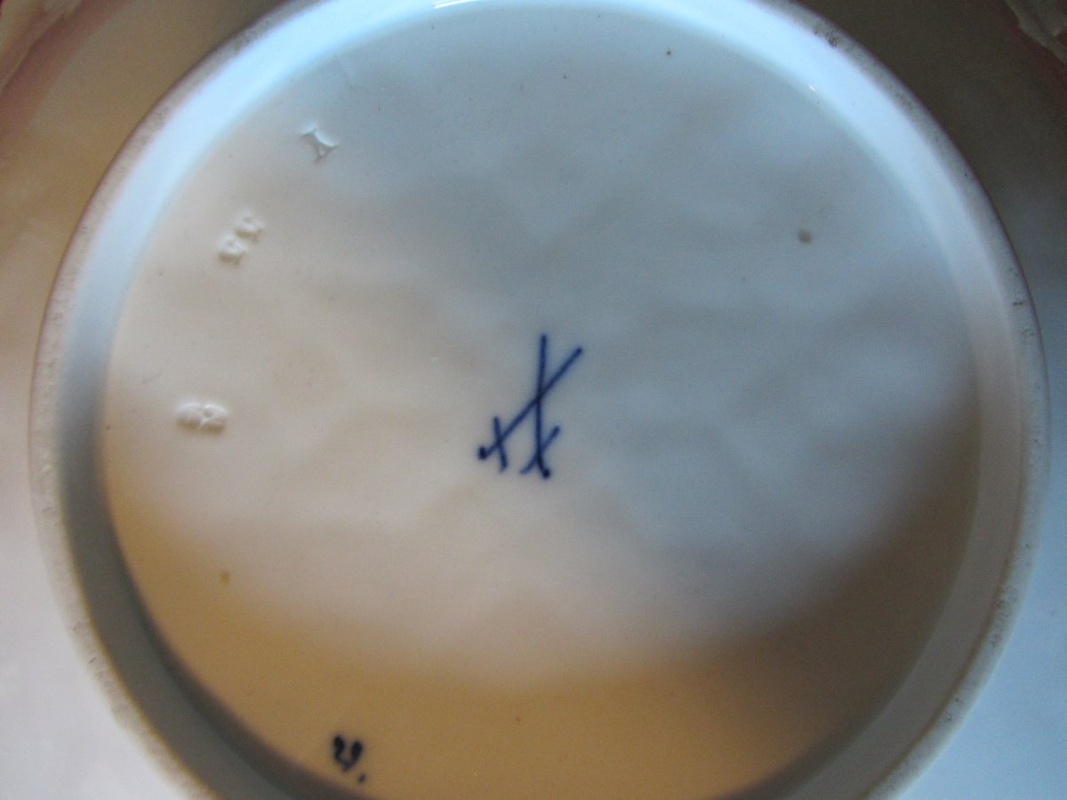 Decorative White Porcelain Plate From The Meissen Manufactory, Dated To The 1850s-photo-1