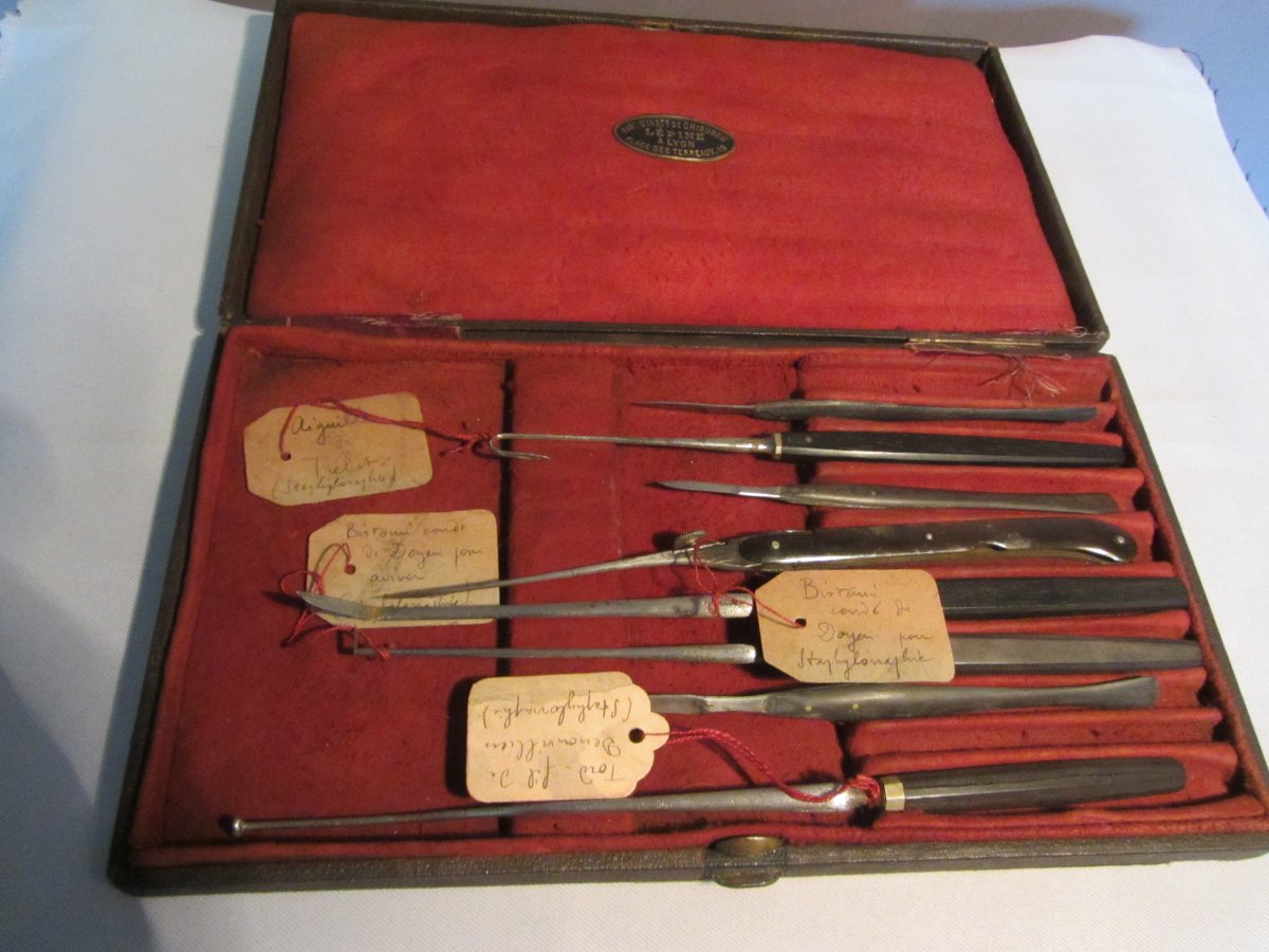 Antique 19th-century Surgical Instrument Case