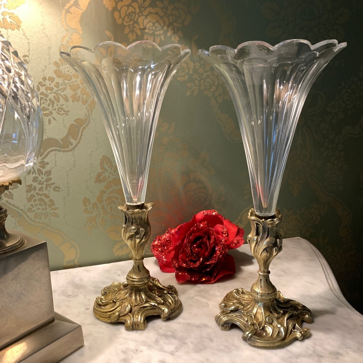 Pair Of Gilded Bronze And Crystal Soliflores Horn Vases 20th Century-photo-3