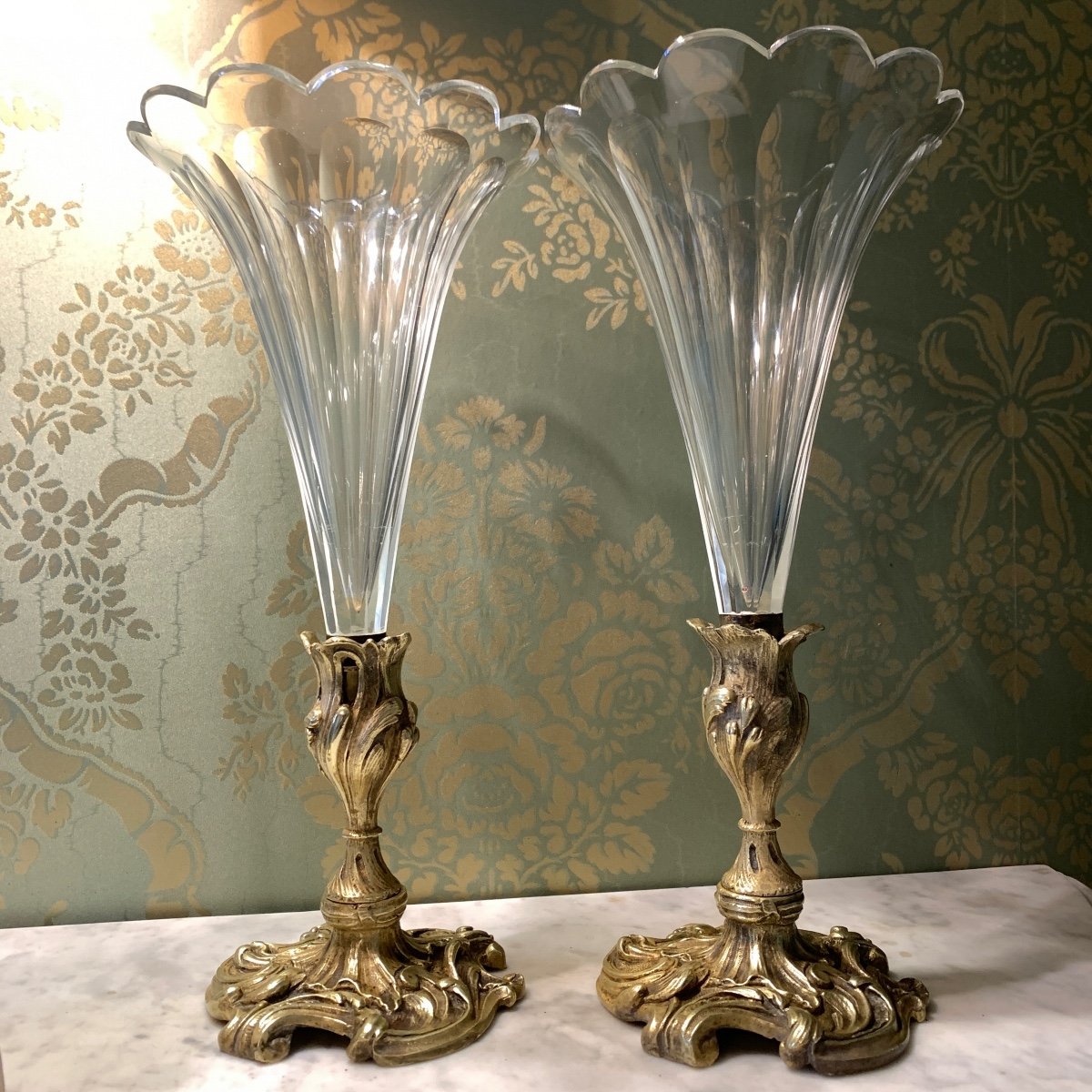 Pair Of Gilded Bronze And Crystal Soliflores Horn Vases 20th Century-photo-1