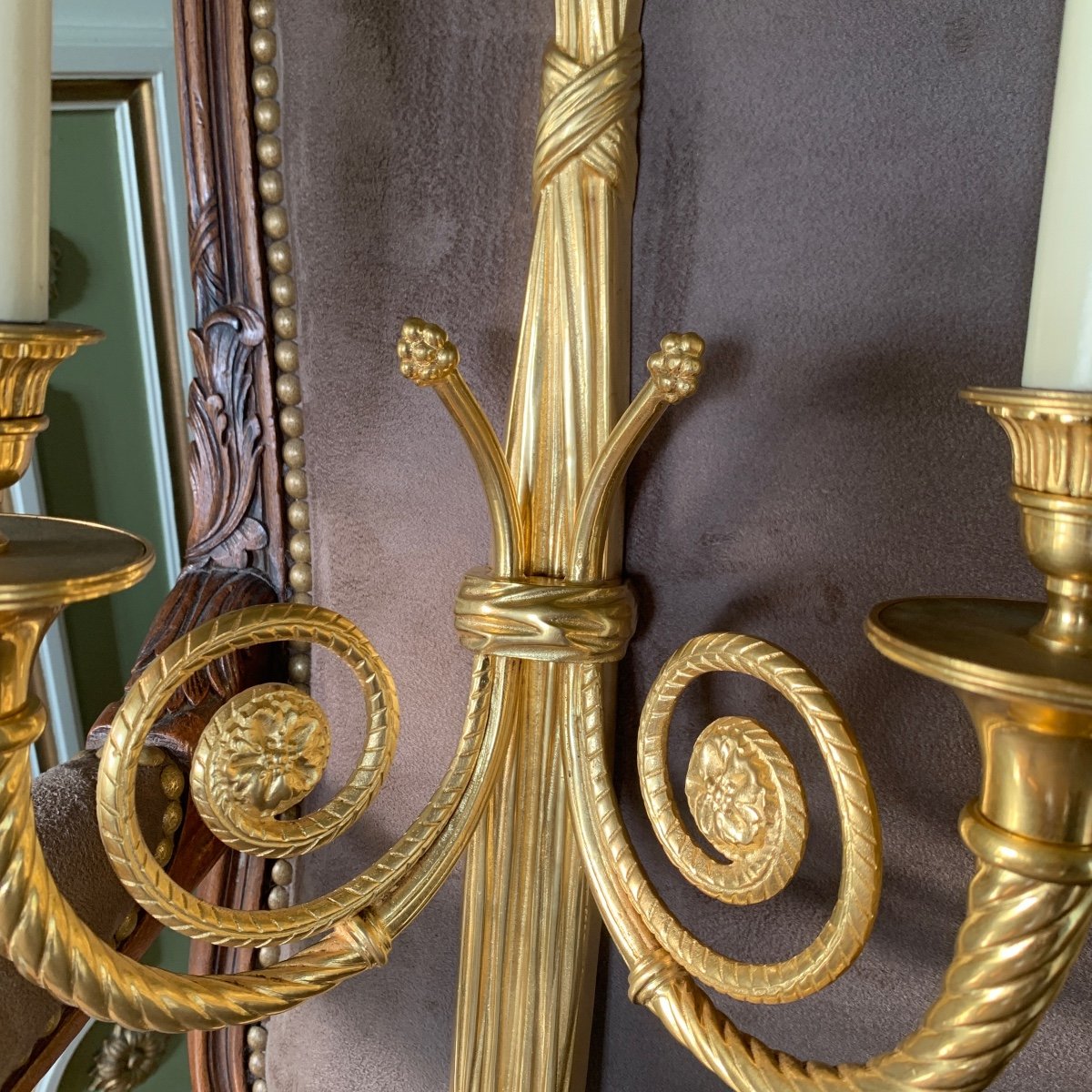 Pair Of Large Gilded Bronze Wall Lights-photo-4