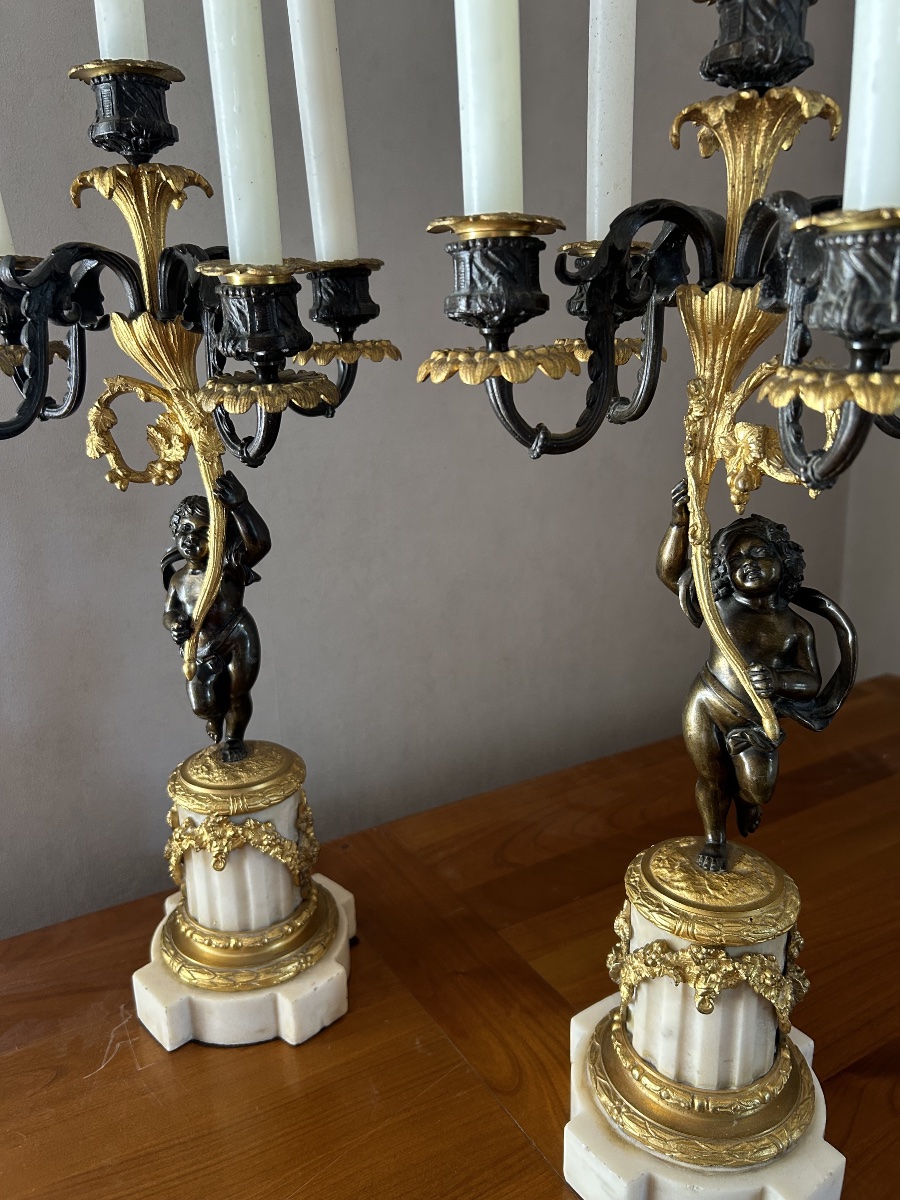 Paire de Candélabres aux Putti en Bronze - XIXème Siècle