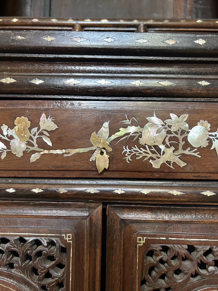 19th-century Indochinese Cabinet -photo-1