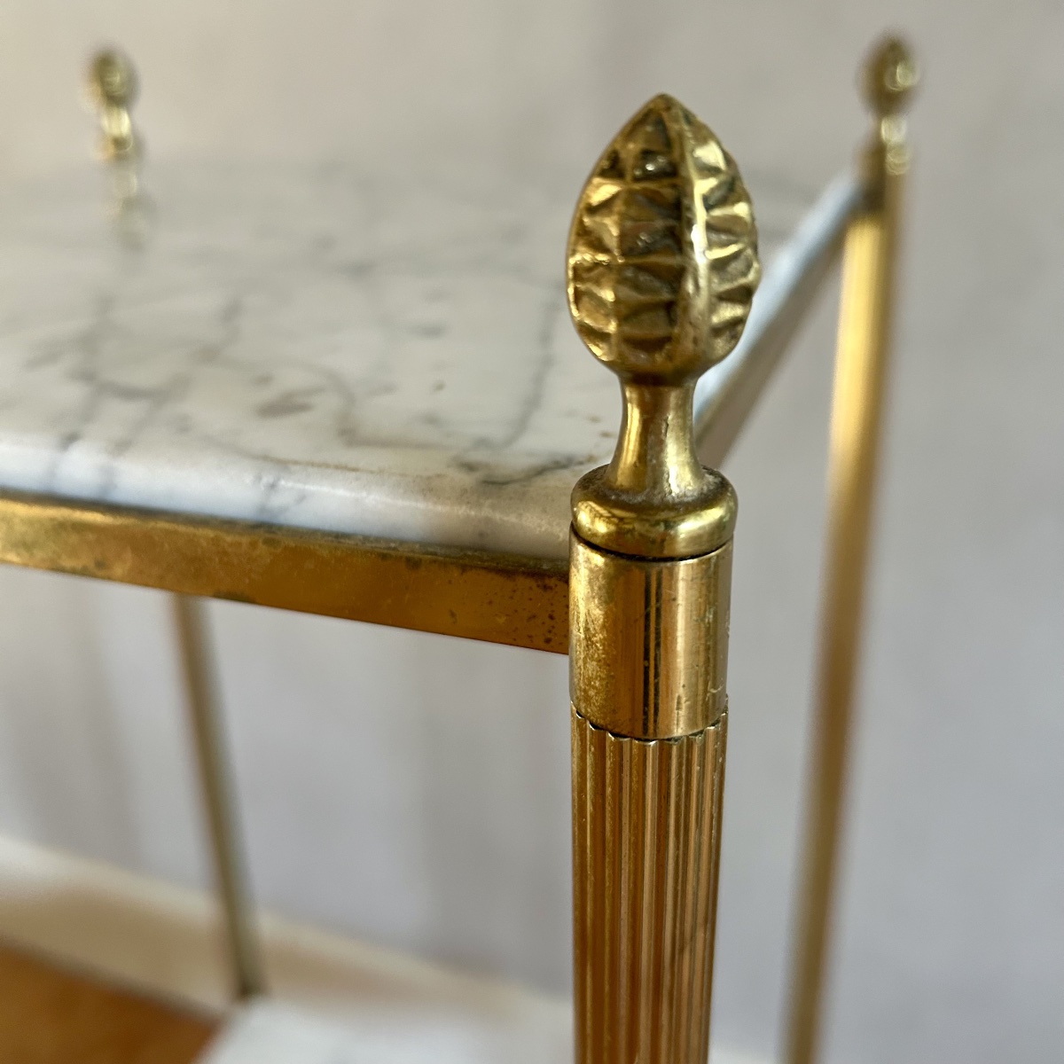 Table, Bout de Canapé en Bronze Doré et Marbre 1950/70' - Maison Baguès-photo-2