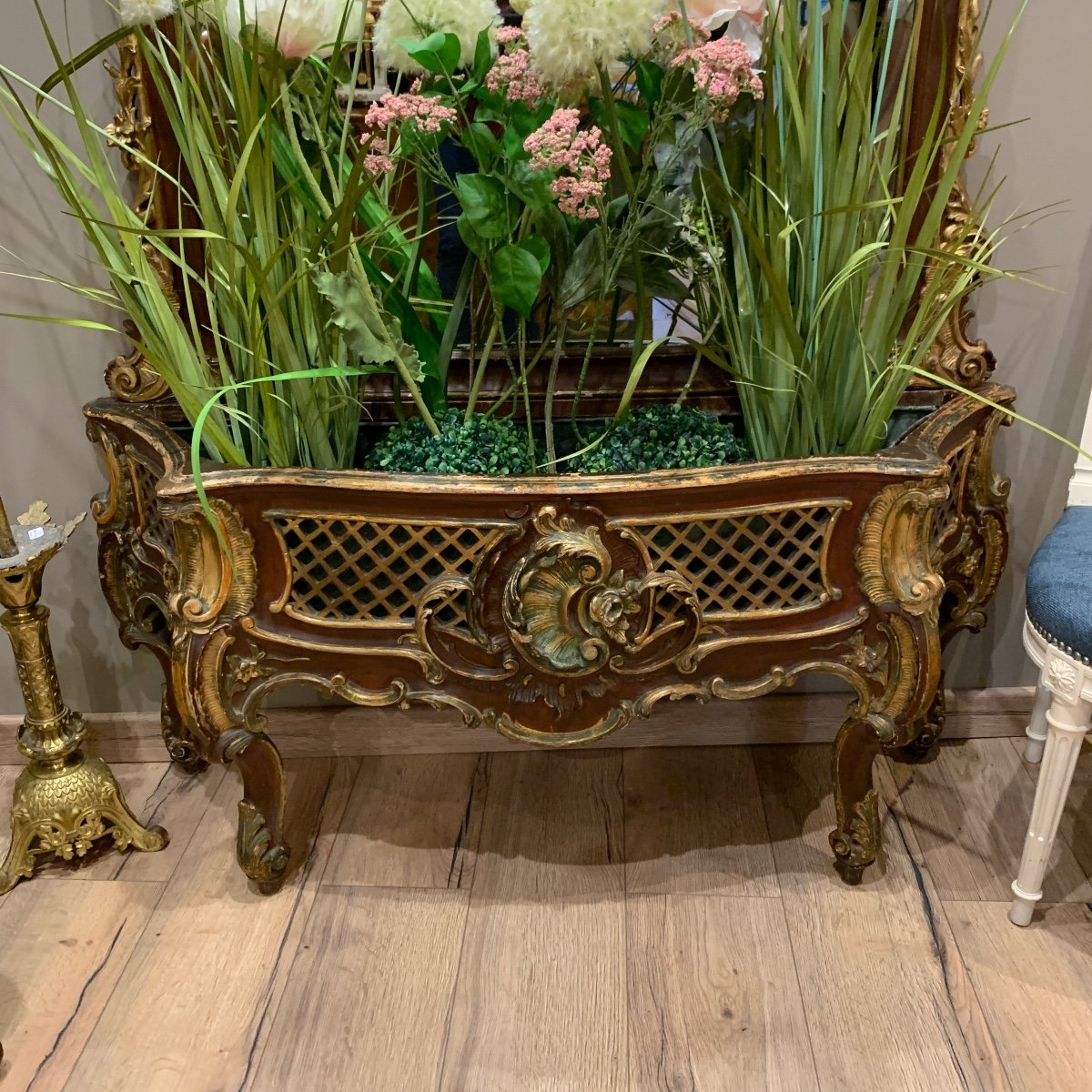 Wooden Mirror And Its 19th Century Planter-photo-3