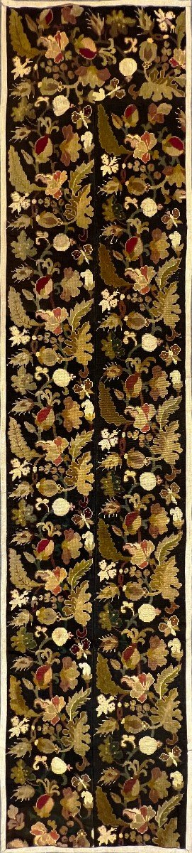 French Hallway Rug At Petit Point - 227x0.53 - No. 666