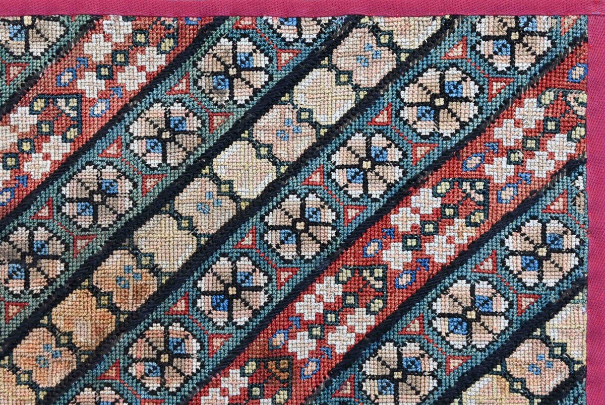 Tapisserie ancienne Au Petit-point du XIXe Siecle - Laine Et Soie - 60x54 - N° 1448-photo-5