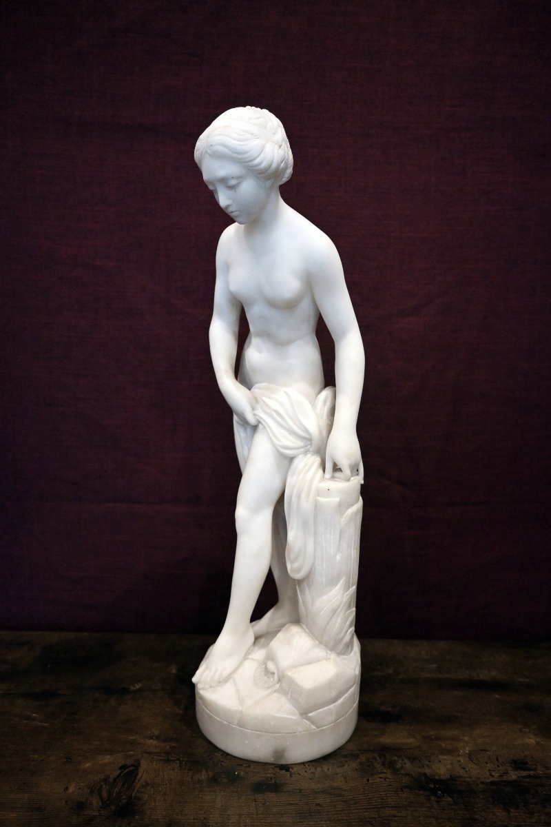 White Marble Statuette – Modern School – Venus At The Bath (or The Bather) – No. 1707-photo-1