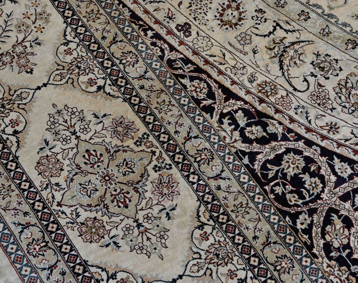 Tapis Persan Soie Sur Soie Vers 1970 Signé Manufacture de Qom (Ghoum) Iran- 3m07x2m45 - N° 1408-photo-5