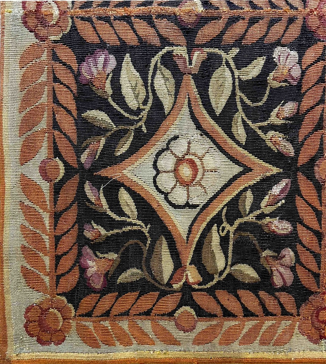 Tapis Napoleon III de la Manufacture d'Aubusson du XIX ème siècle - N° 917-photo-2