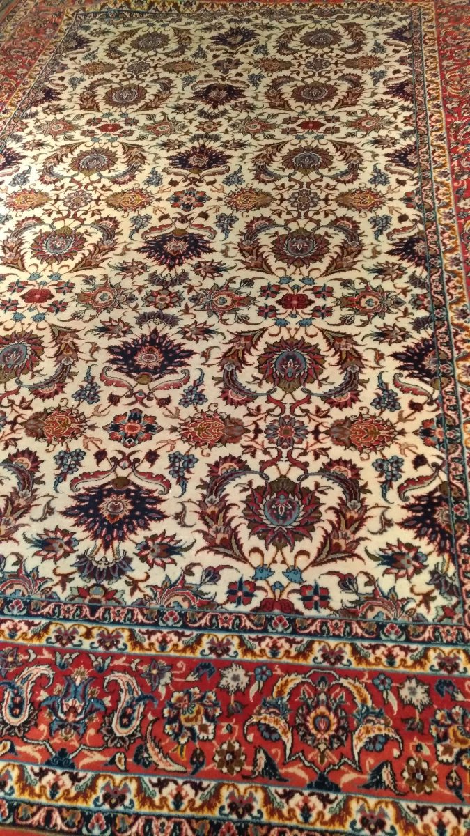 Important Isfahan Rug  Reference: N° 1018 Origin: Isfahan (isfahan), Iran-photo-2