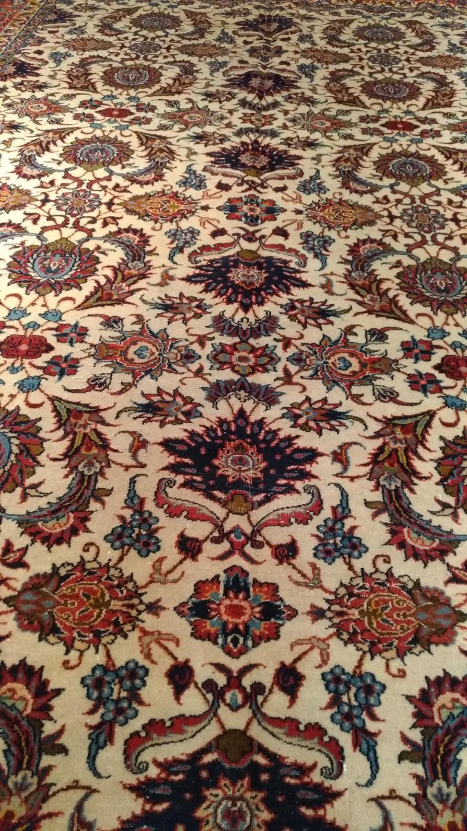 Important Isfahan Rug  Reference: N° 1018 Origin: Isfahan (isfahan), Iran-photo-4