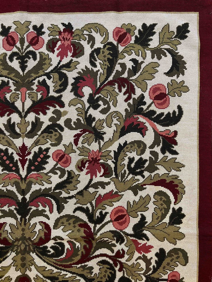 Tapis au petit point à décor de rinceaux , Vers 1940, Aubusson - 170x140 cm - N° 665-photo-3