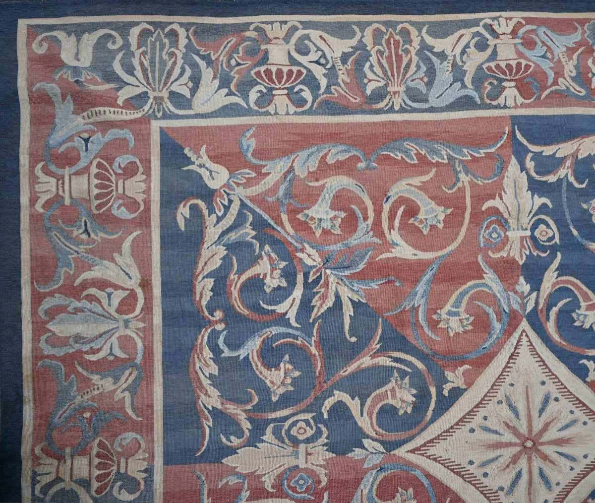 Rare Tapis signé de la Manufacture Aubusson, Style XVIIe siècle - 3.40x3.00 - N° 1671-photo-2