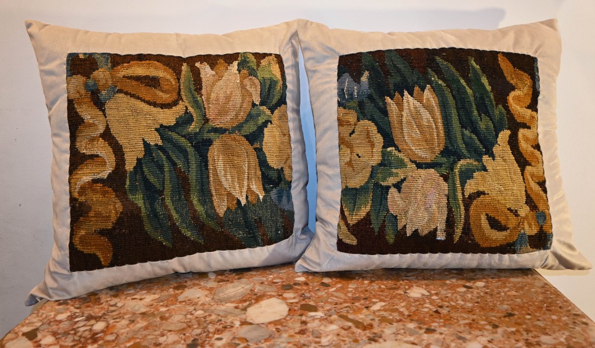 Coussin en tapisserie et Kilim ancien &ndash; fait &agrave; la main par atelier artisanal Galerie Lissier-photo-2