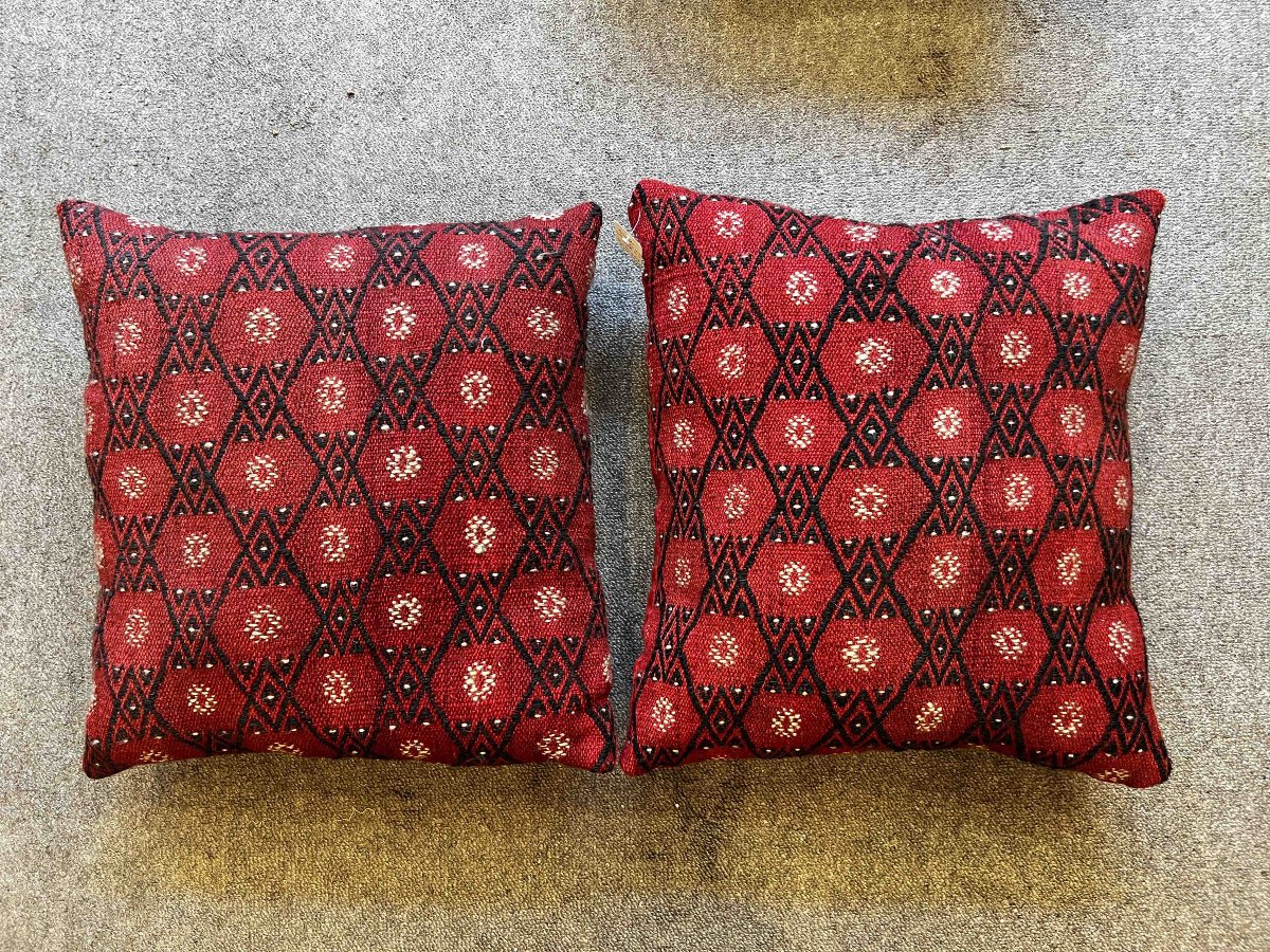 Coussin en tapisserie et Kilim ancien &ndash; fait &agrave; la main par atelier artisanal Galerie Lissier-photo-2