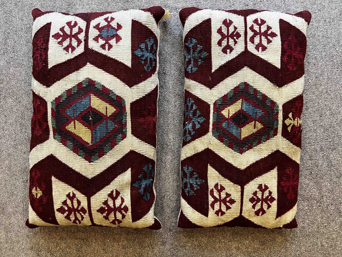 Coussin en tapisserie et Kilim ancien &ndash; fait &agrave; la main par atelier artisanal Galerie Lissier-photo-4