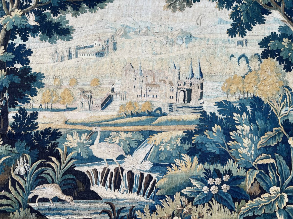 Nettoyage et restauration de tapisseries et de tapis | Atelier de la Galerie Lissier à Paris-photo-1