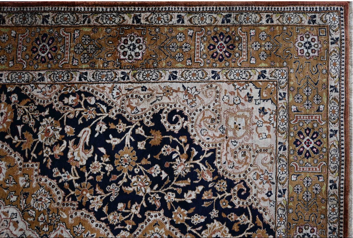 Tapis Ghoum en soie sur soie – Époque du Shah, vers 1970 - N° 1696-photo-2