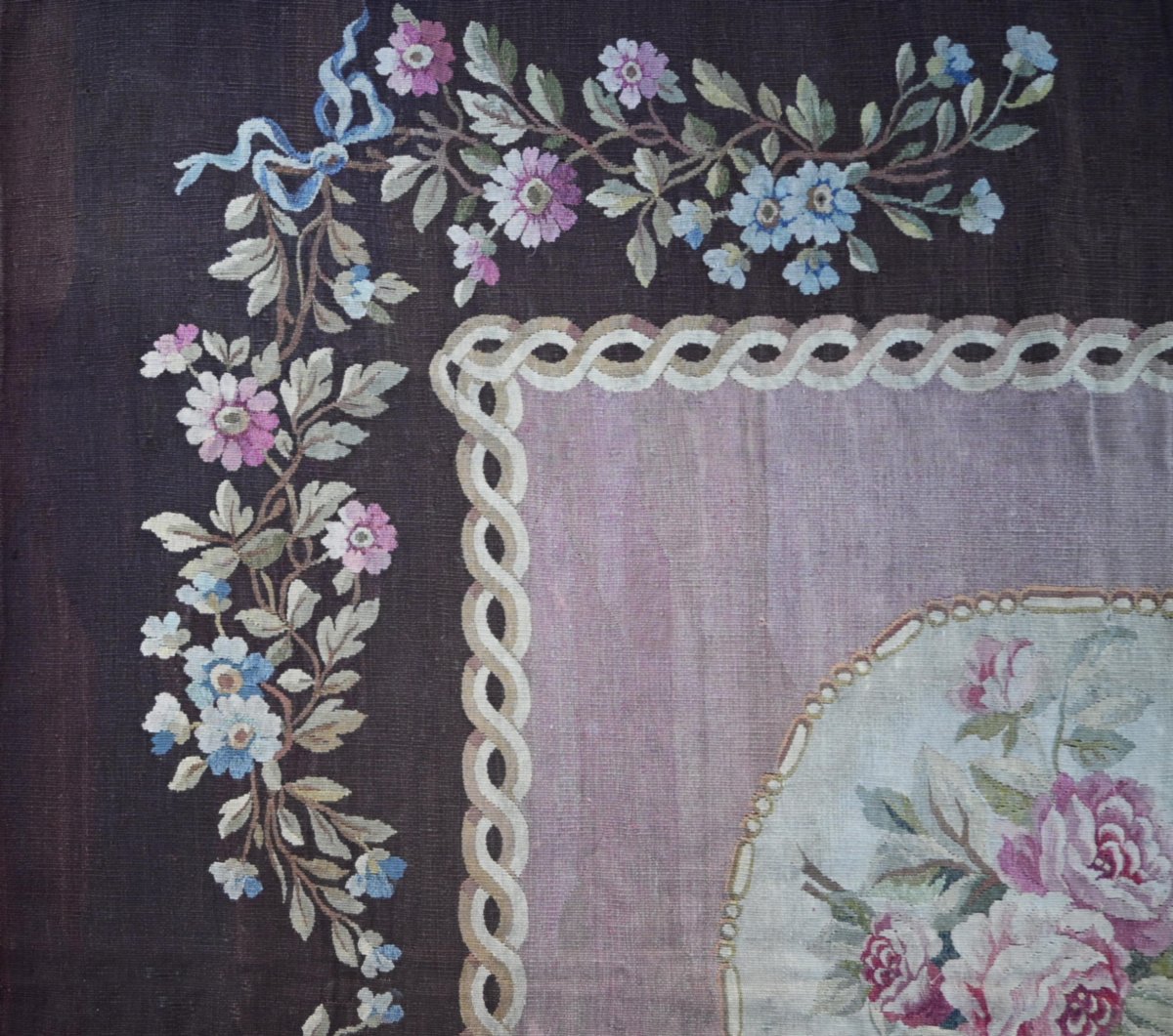 Tapis Napoleon III  de la Manufacture Aubusson XIXe siècle - 220x190cm  -  N° 1700-photo-1