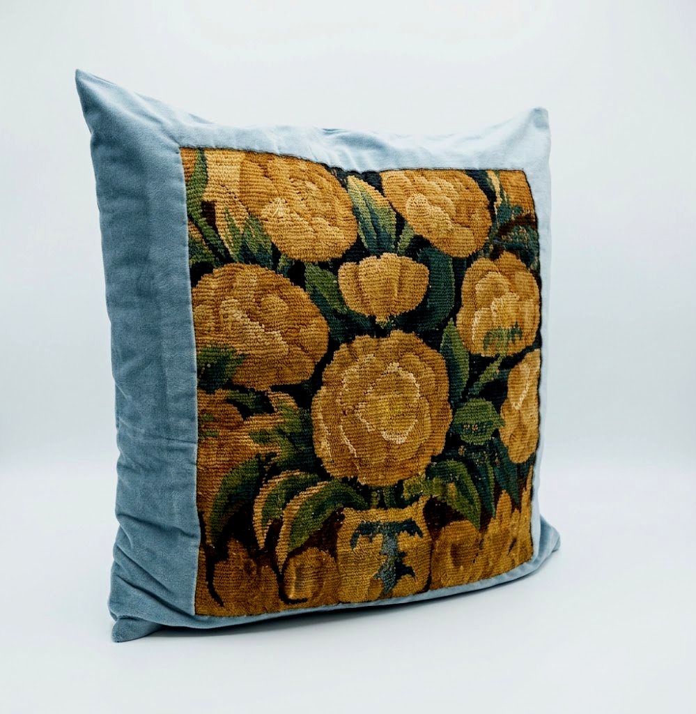 Coussin en Tapisserie Verdure Aubusson florale XVIIIe sielce - 45x45 - N° 1337