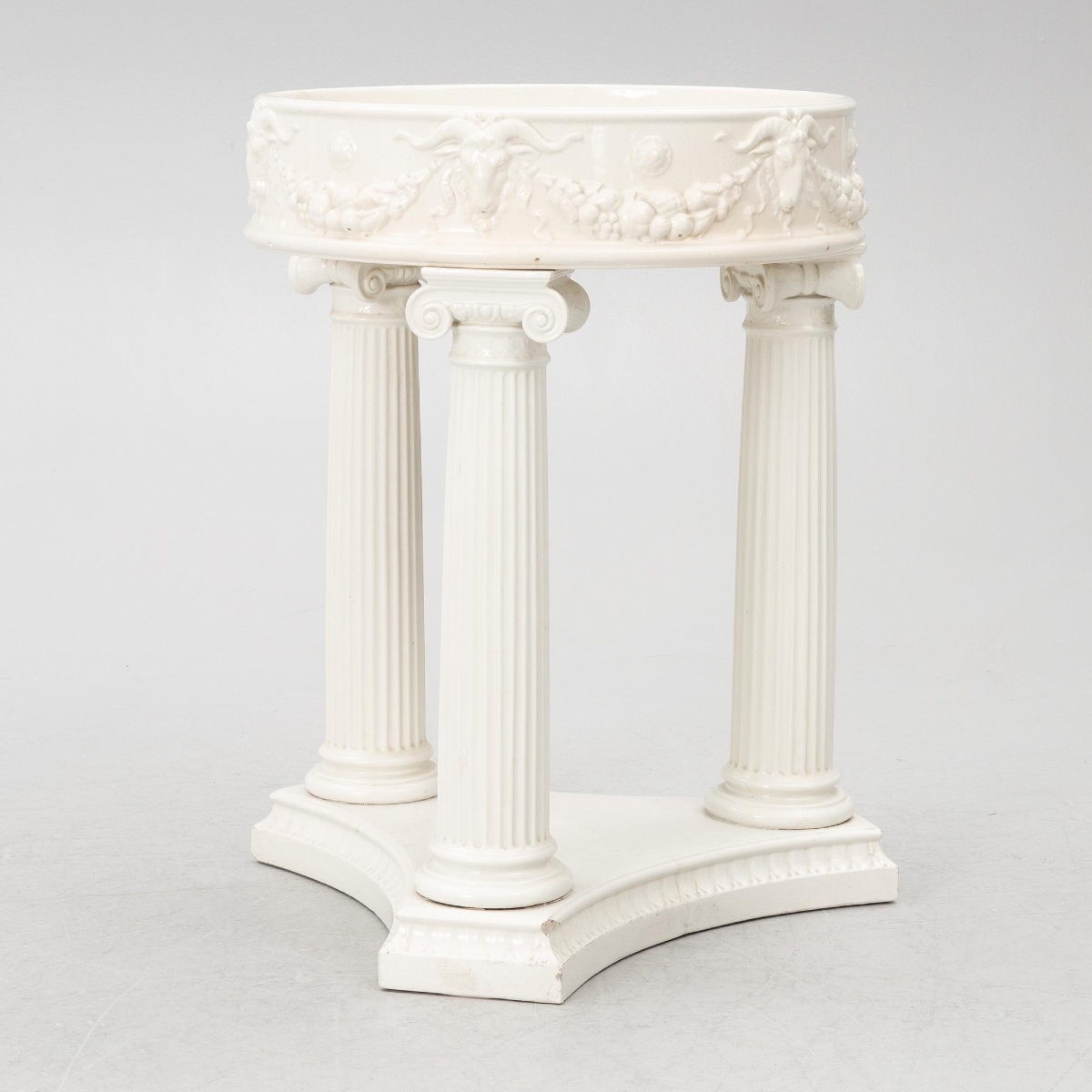 Jardiniere en faience emaillee suede 1900