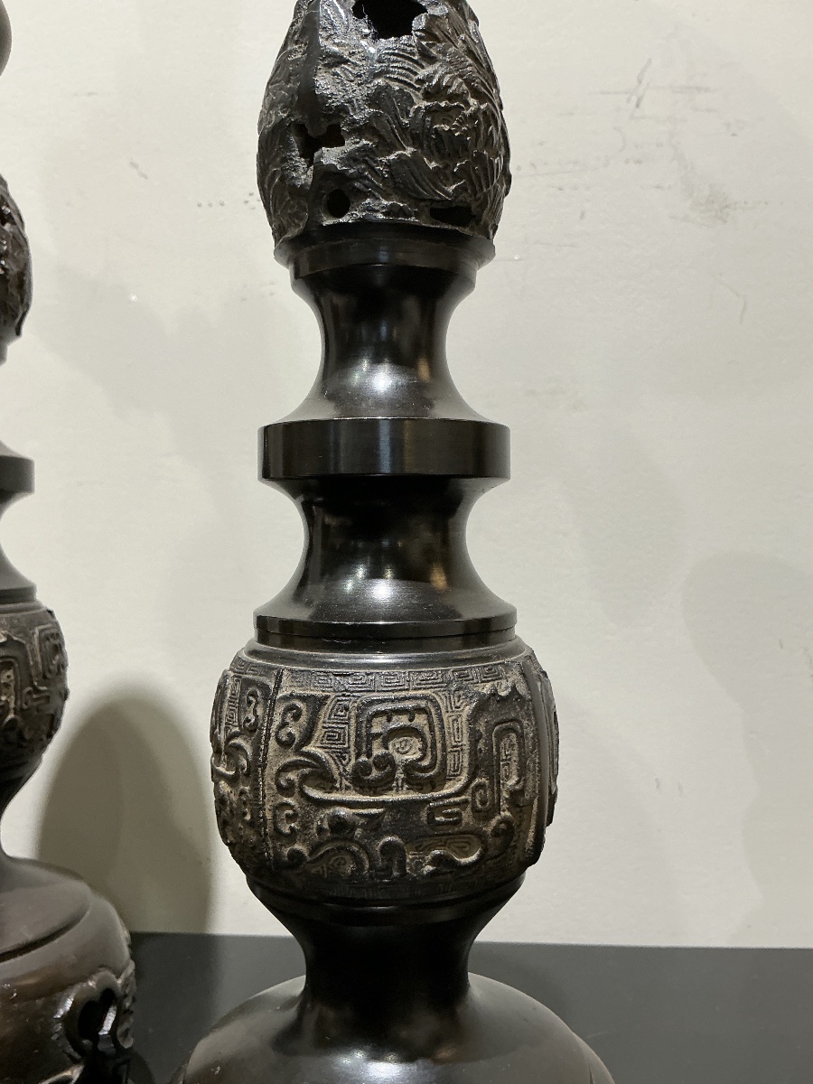 Paire de bougeoirs en bronze Japon circa 1940-photo-4