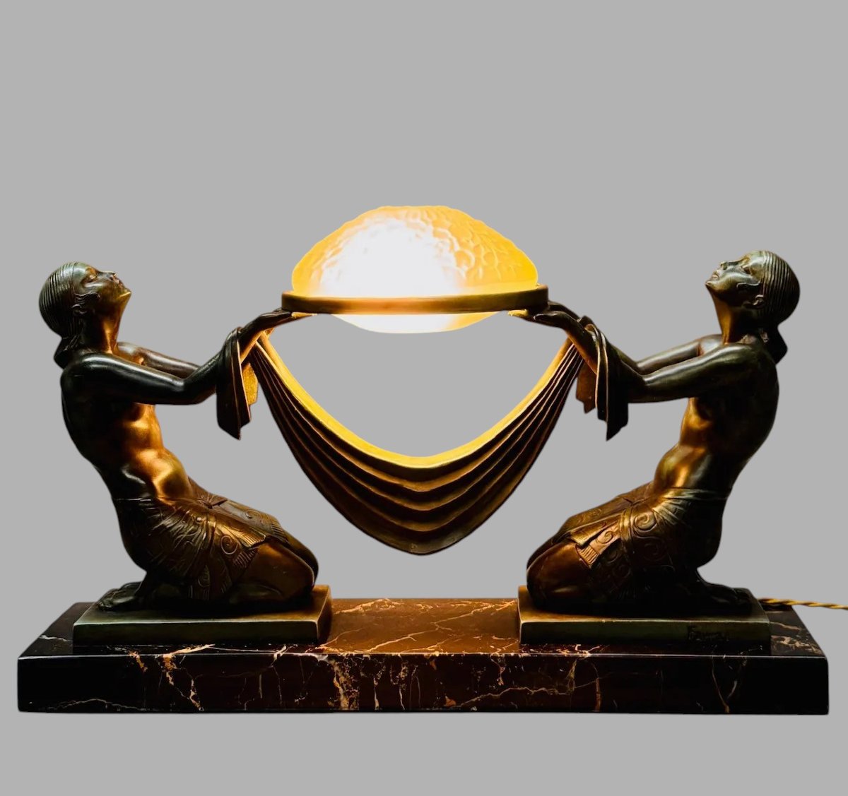 "offrande" - Art Deco Lamp - Fayral / Le Faguays For Max Le Verrier