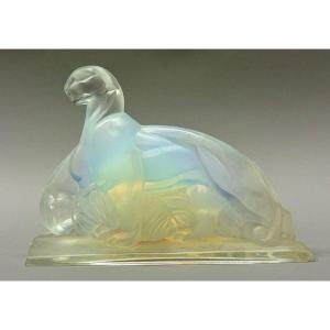 Une Paire De Panthères Ou Lions Par Sabino, France - Verre Opalescent
