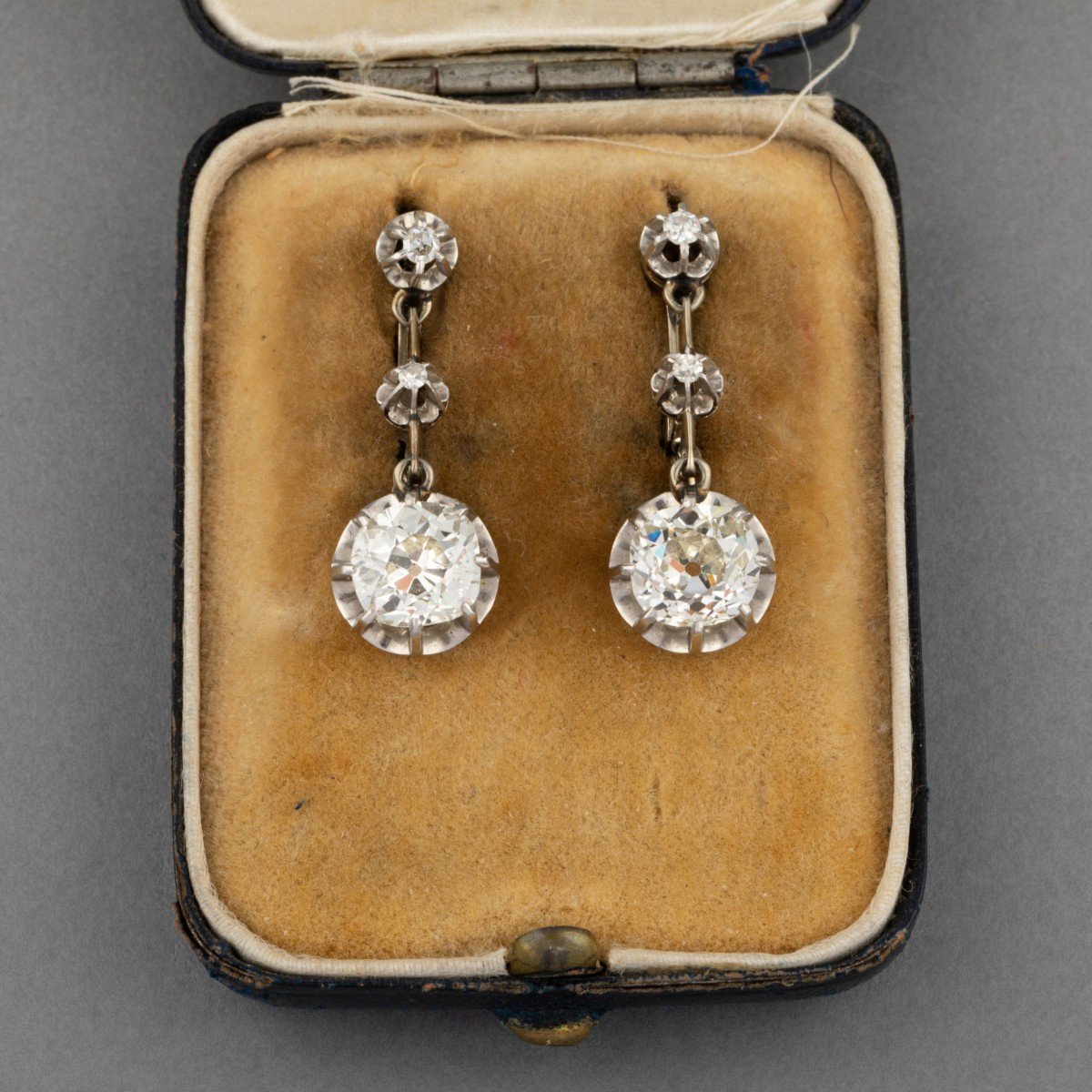 Antique French Earrings In Gold And 3 Carats Of Diamonds-photo-2