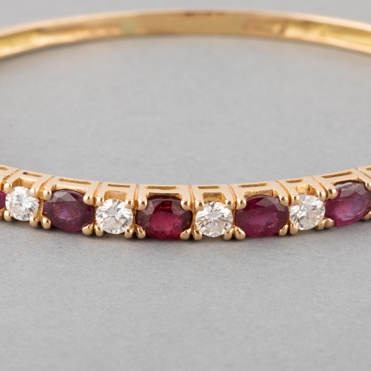 Vintage Bracelet In Gold Diamonds And Rubies-photo-4
