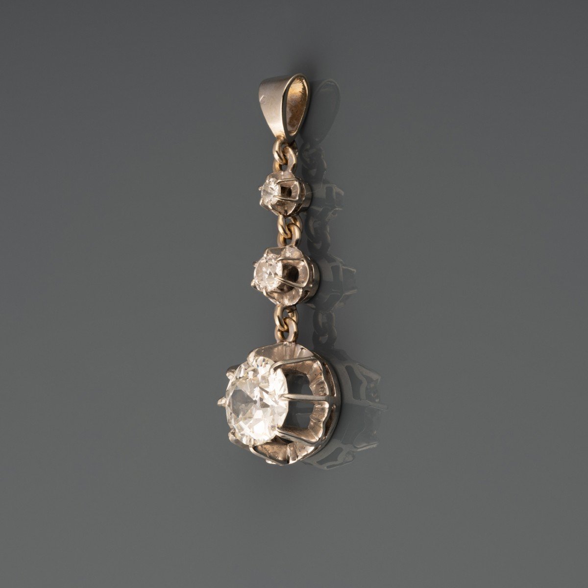 Pendentif Français Art Deco En Or Et Diamant De 1.67 Carats-photo-1