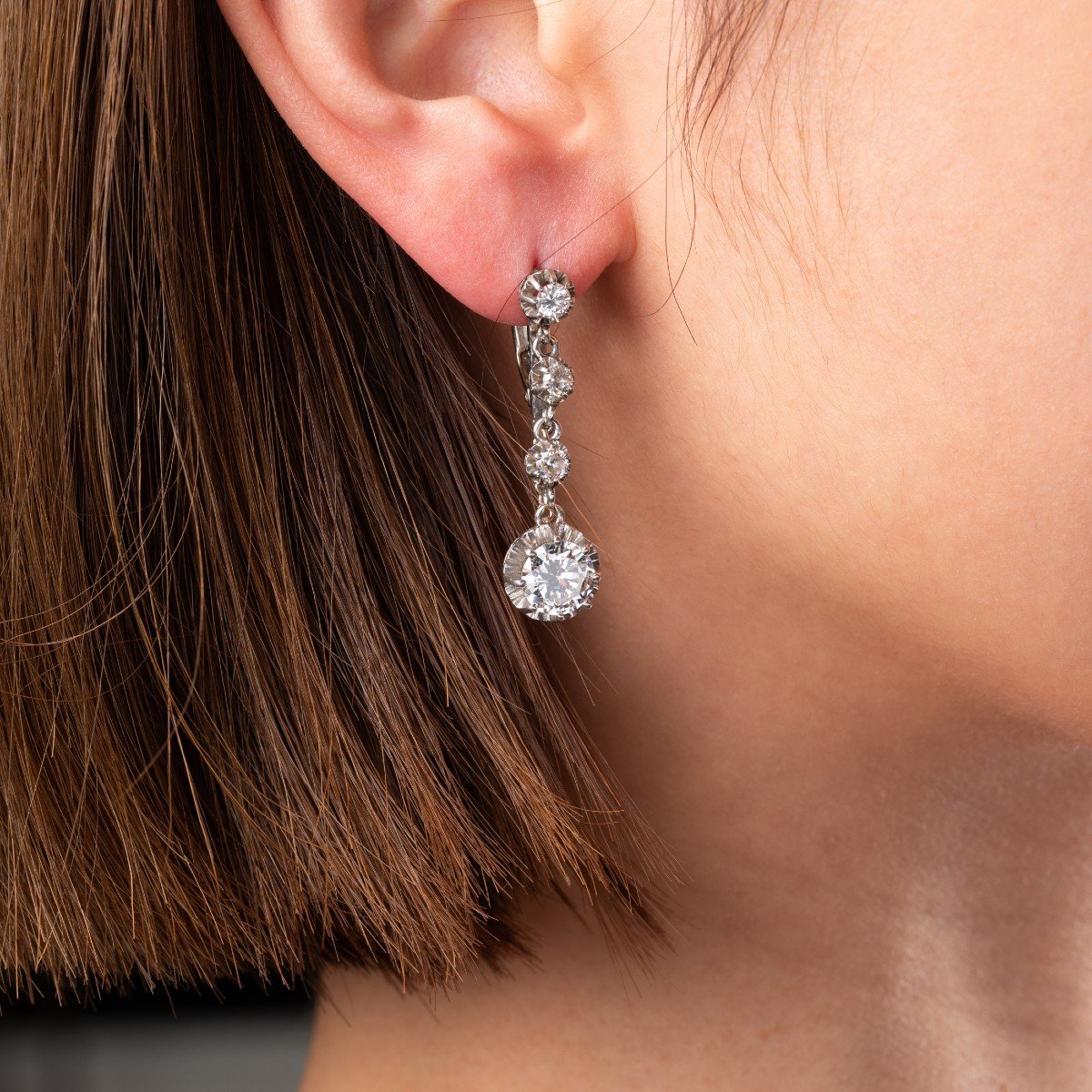 French Art Deco Earrings In Platinum Gold And 3 Carats Of Diamonds-photo-2