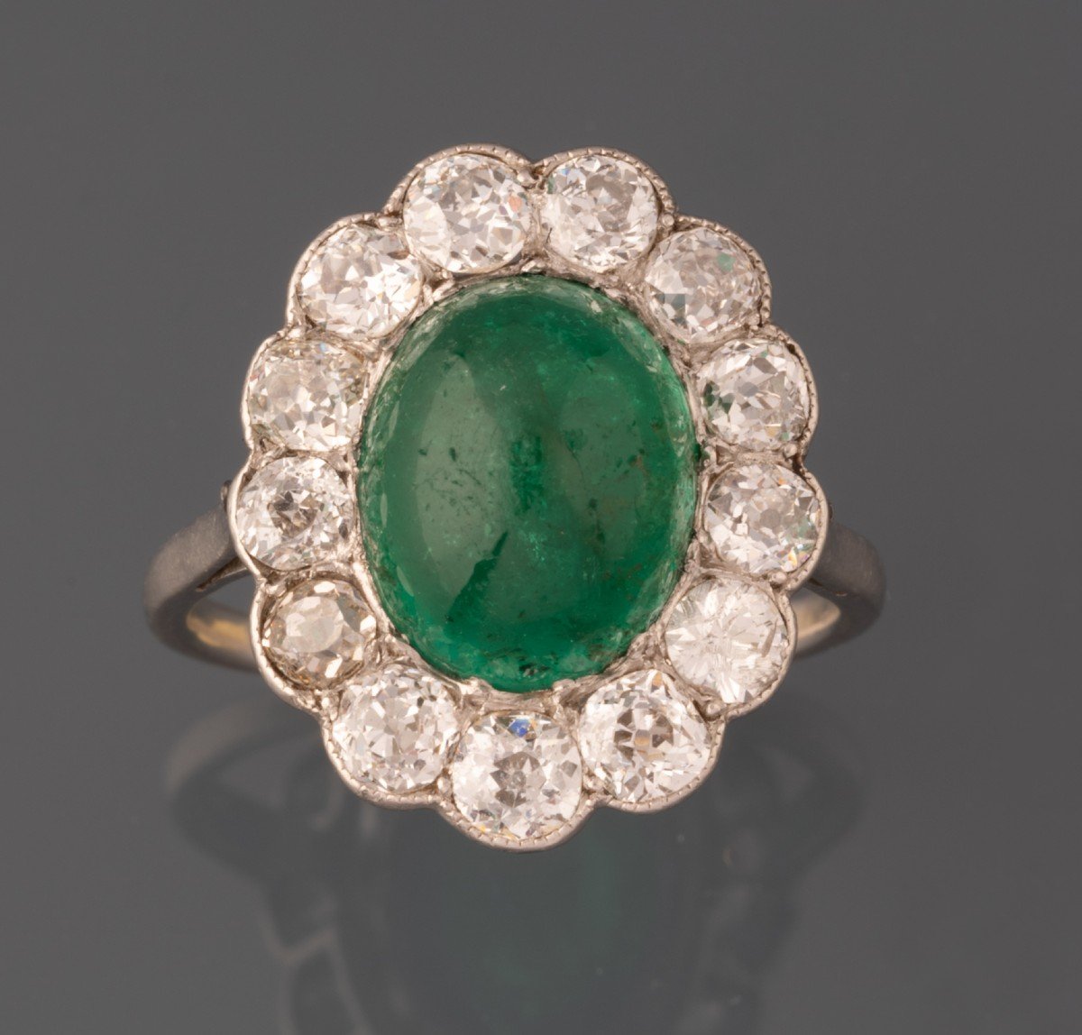 Bague Française Ancienne Emeraude De 4 Carats Et Diamants