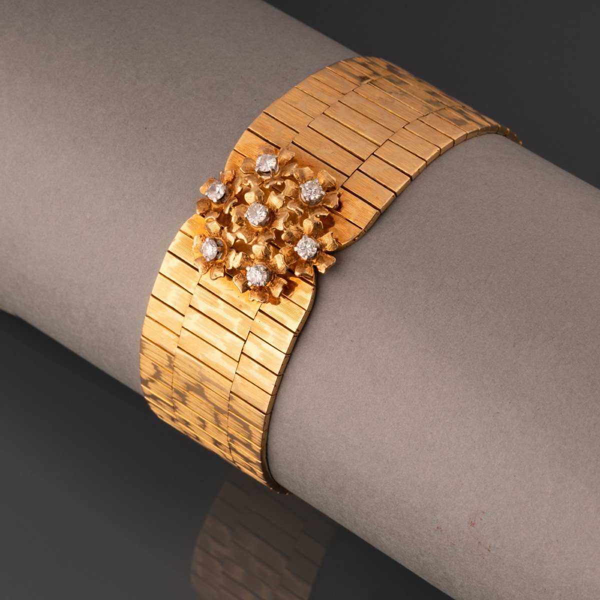 Vintage French Bracelet In Gold And Diamonds-photo-5