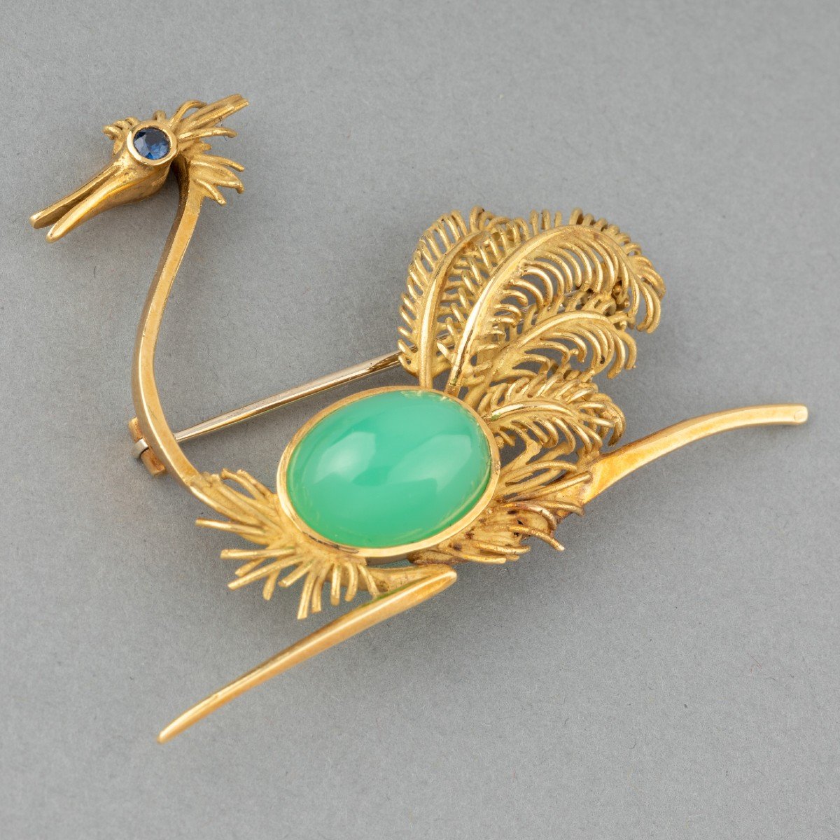 Vintage Ostrich Brooch In Gold And Green Agate-photo-2