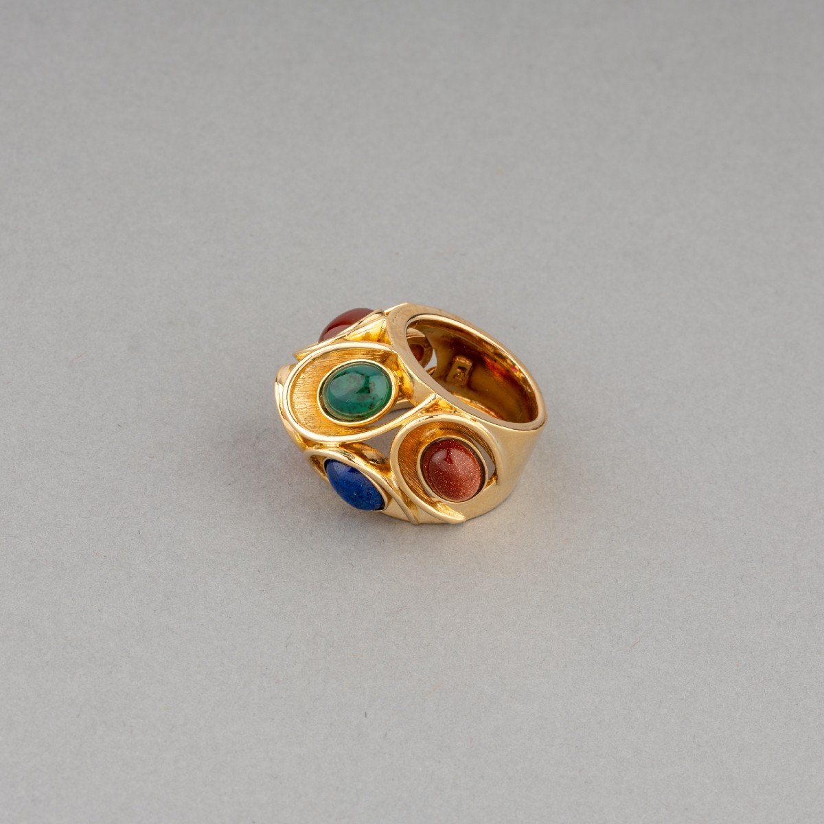 Vintage Ring In Gold And Fine Stones-photo-3