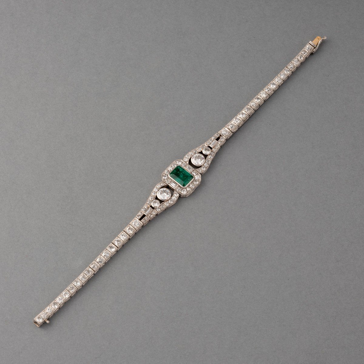 Bracelet Ancien Français Art Déco En Platine Diamants Et Emeraude-photo-2