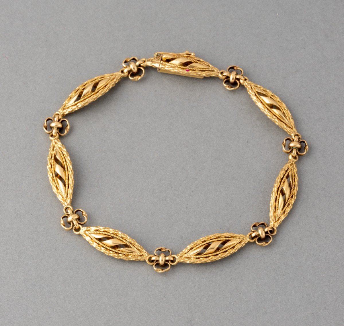 Antique French Belle Epoque Bracelet In Gold