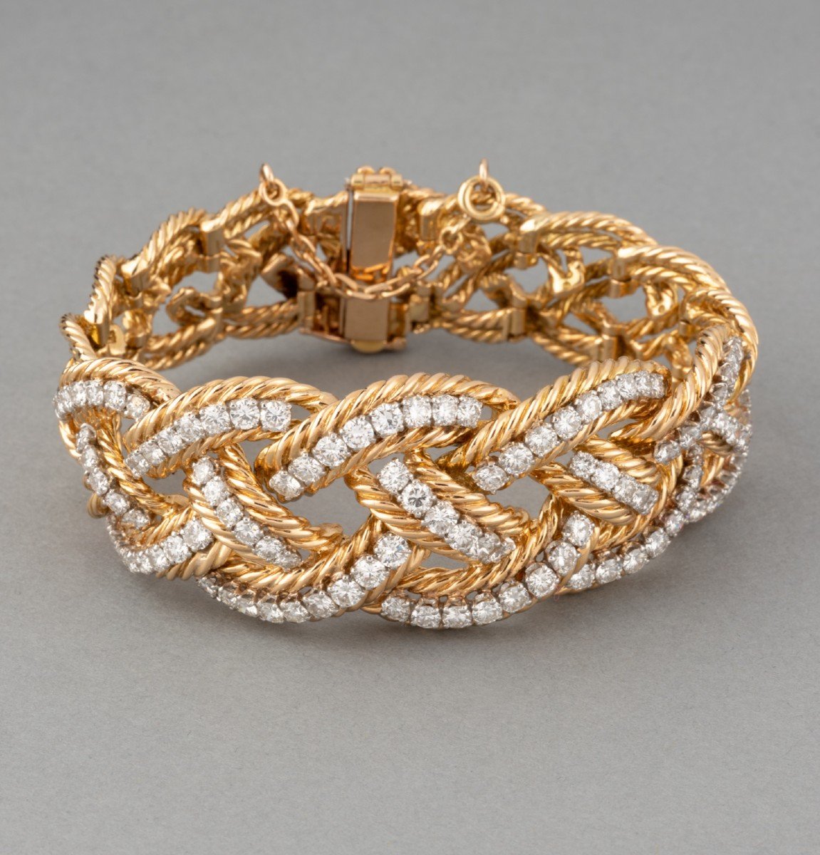 Vintage French Bracelet In Gold And 9 Carat Diamonds