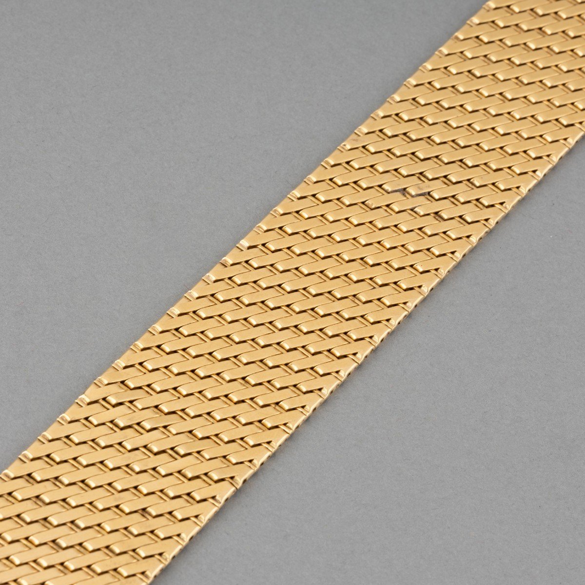 Vintage Gold Bracelet With Diamonds And Sapphires-photo-3