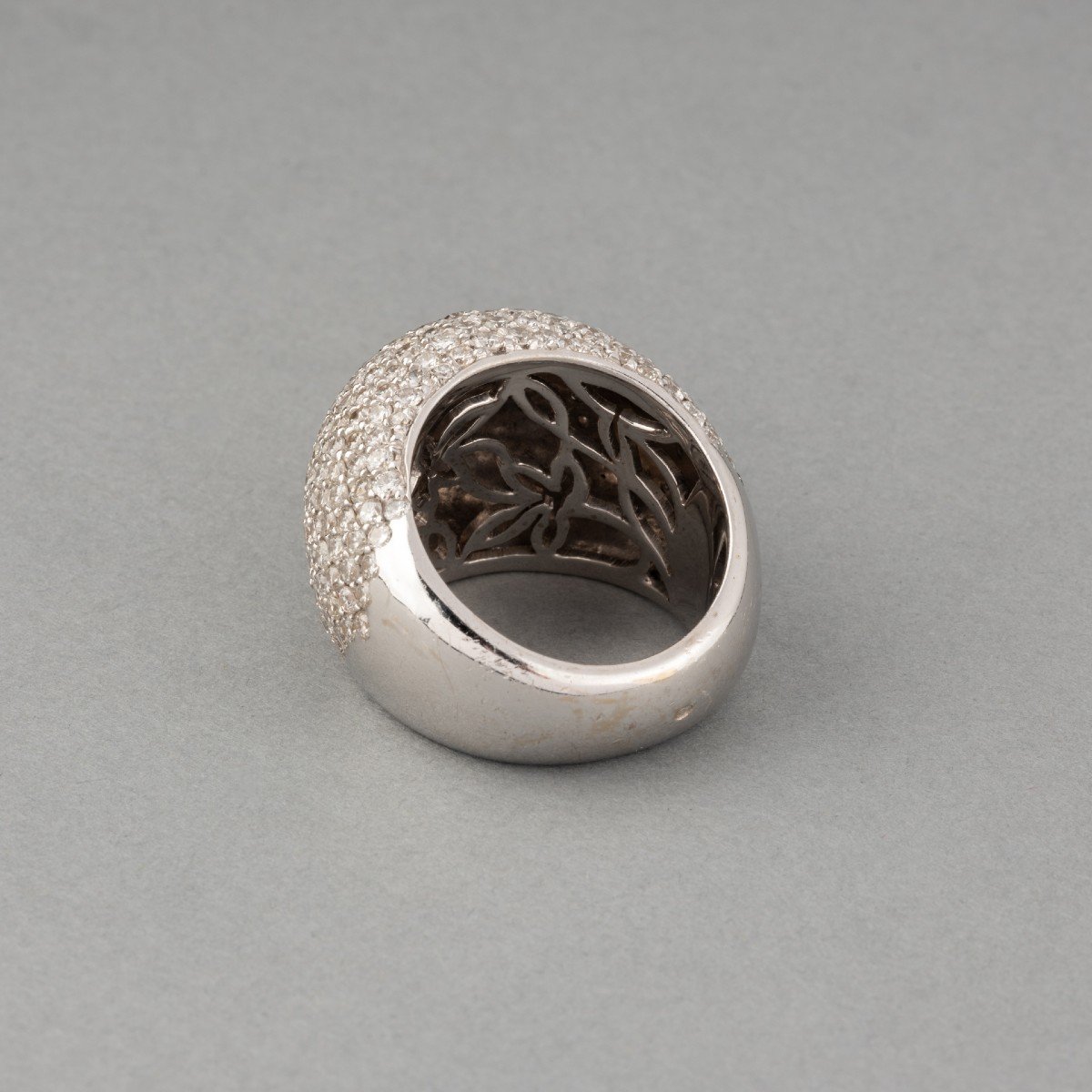 Vintage Cocktail Ring In Gold And 5 Carat Diamonds-photo-1