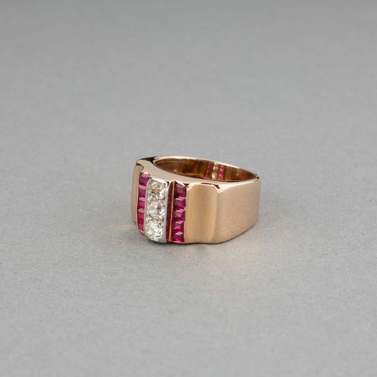 Vintage Tank Ring In Gold And Diamonds-photo-2