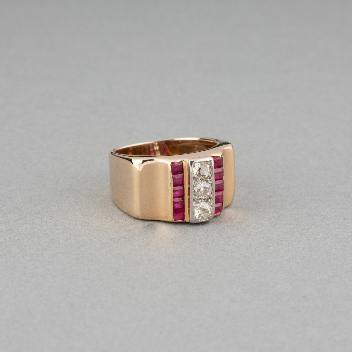 Vintage Tank Ring In Gold And Diamonds-photo-4