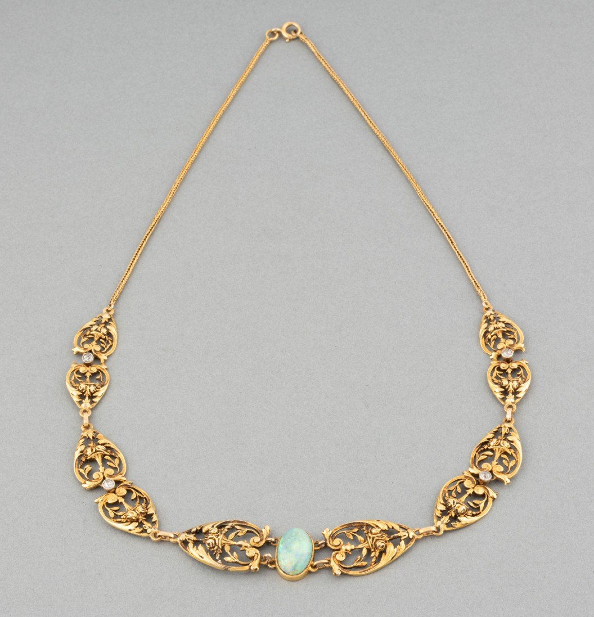 Old French Art Nouveau Necklace In Gold And Opal